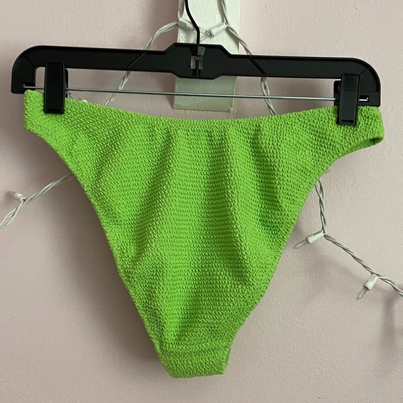 Pacsun High Cut Bikini Bottom - Picture 2 of 2